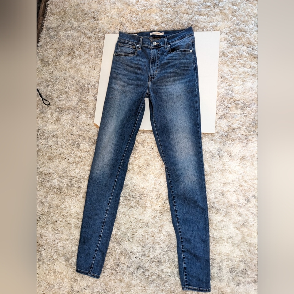 Levi's Mile High Super Skinny jeans size 29
